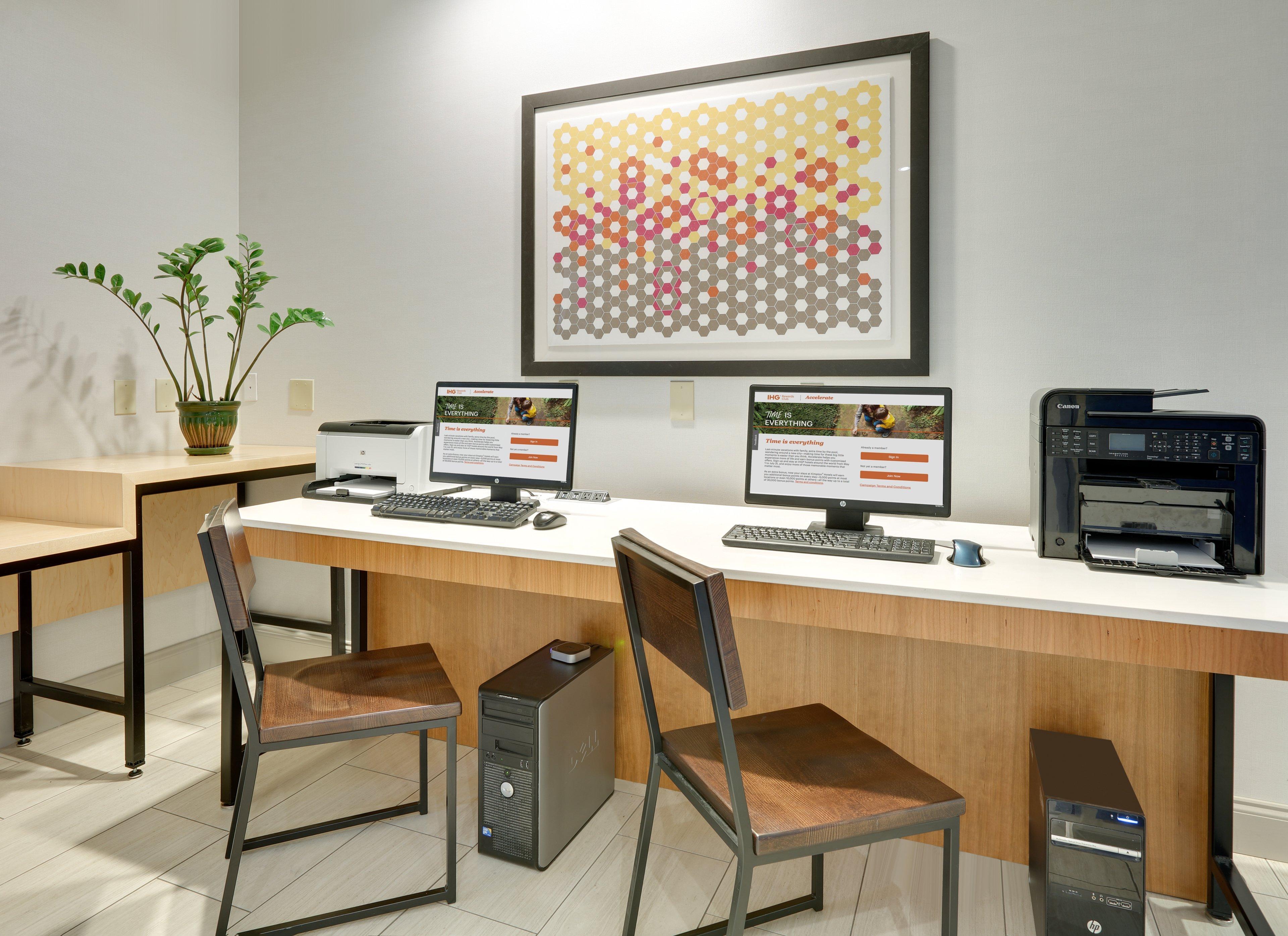 Holiday Inn Express Hotel & Suites Dublin By Ihg Eksteriør billede