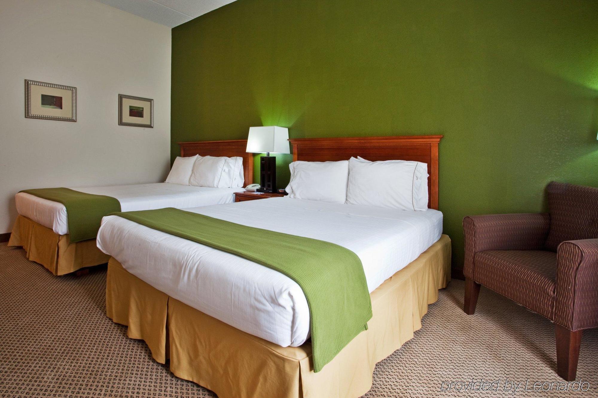 Holiday Inn Express Hotel & Suites Dublin By Ihg Værelse billede