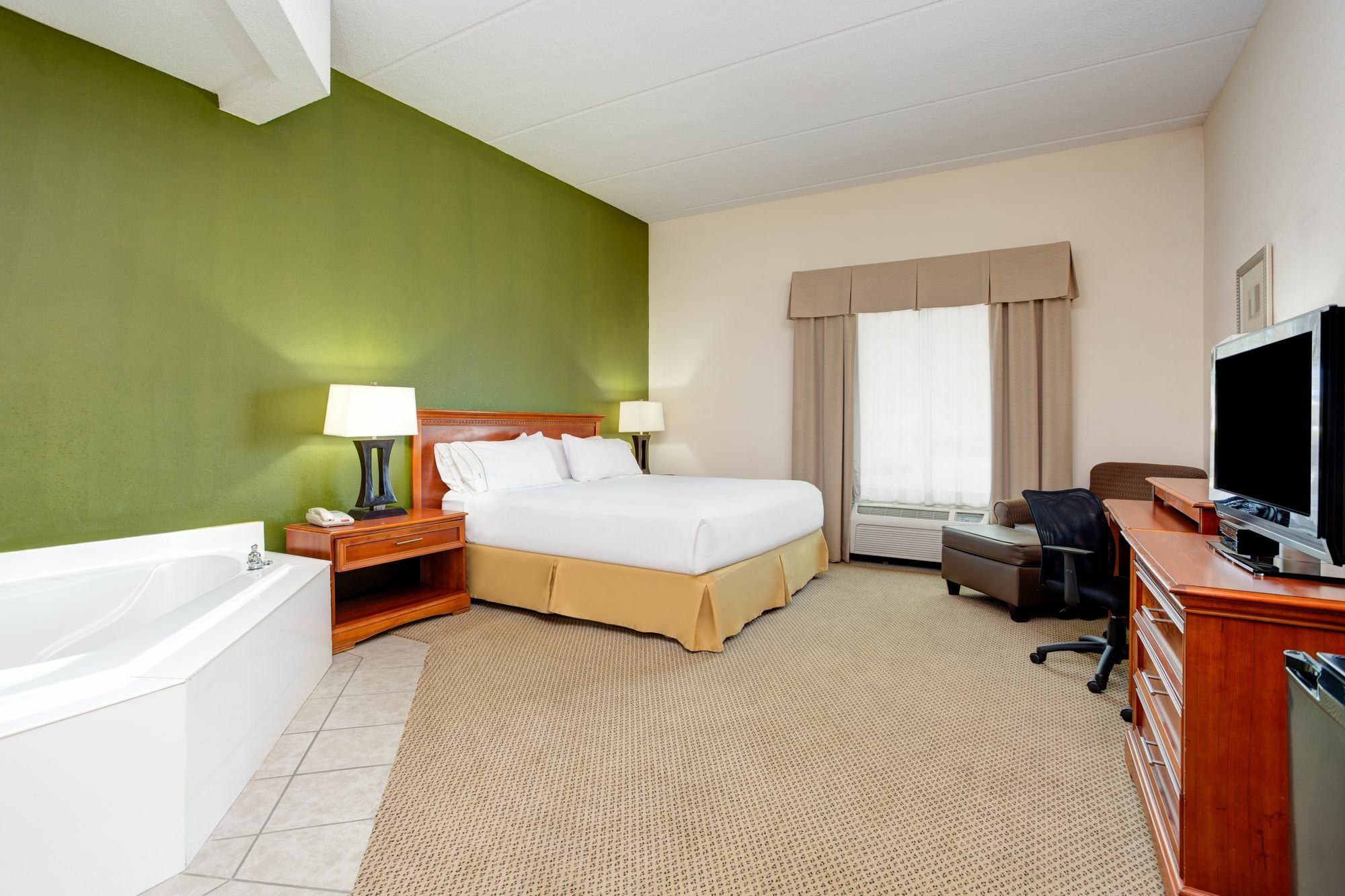Holiday Inn Express Hotel & Suites Dublin By Ihg Eksteriør billede