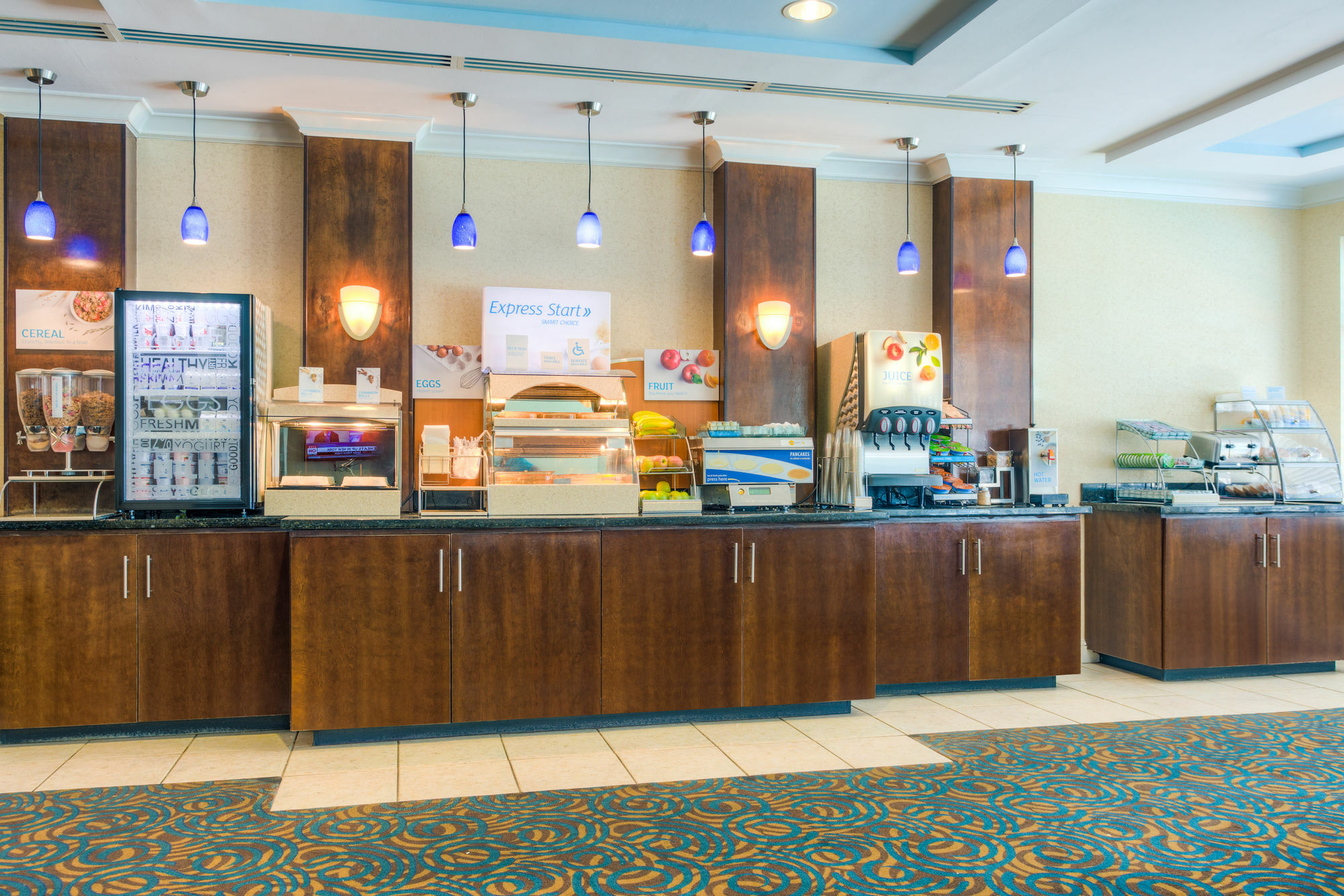 Holiday Inn Express Hotel & Suites Dublin By Ihg Eksteriør billede