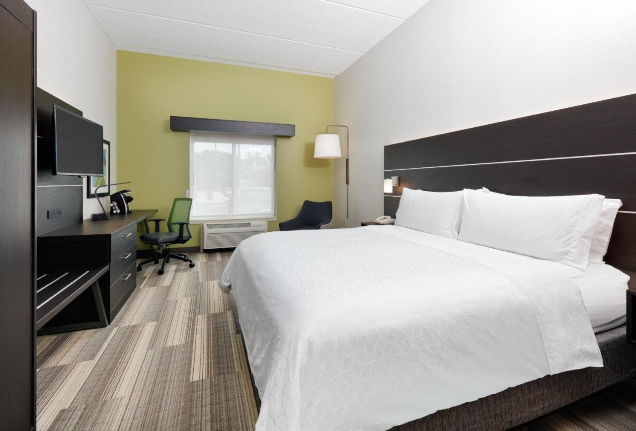 Holiday Inn Express Hotel & Suites Dublin By Ihg Eksteriør billede